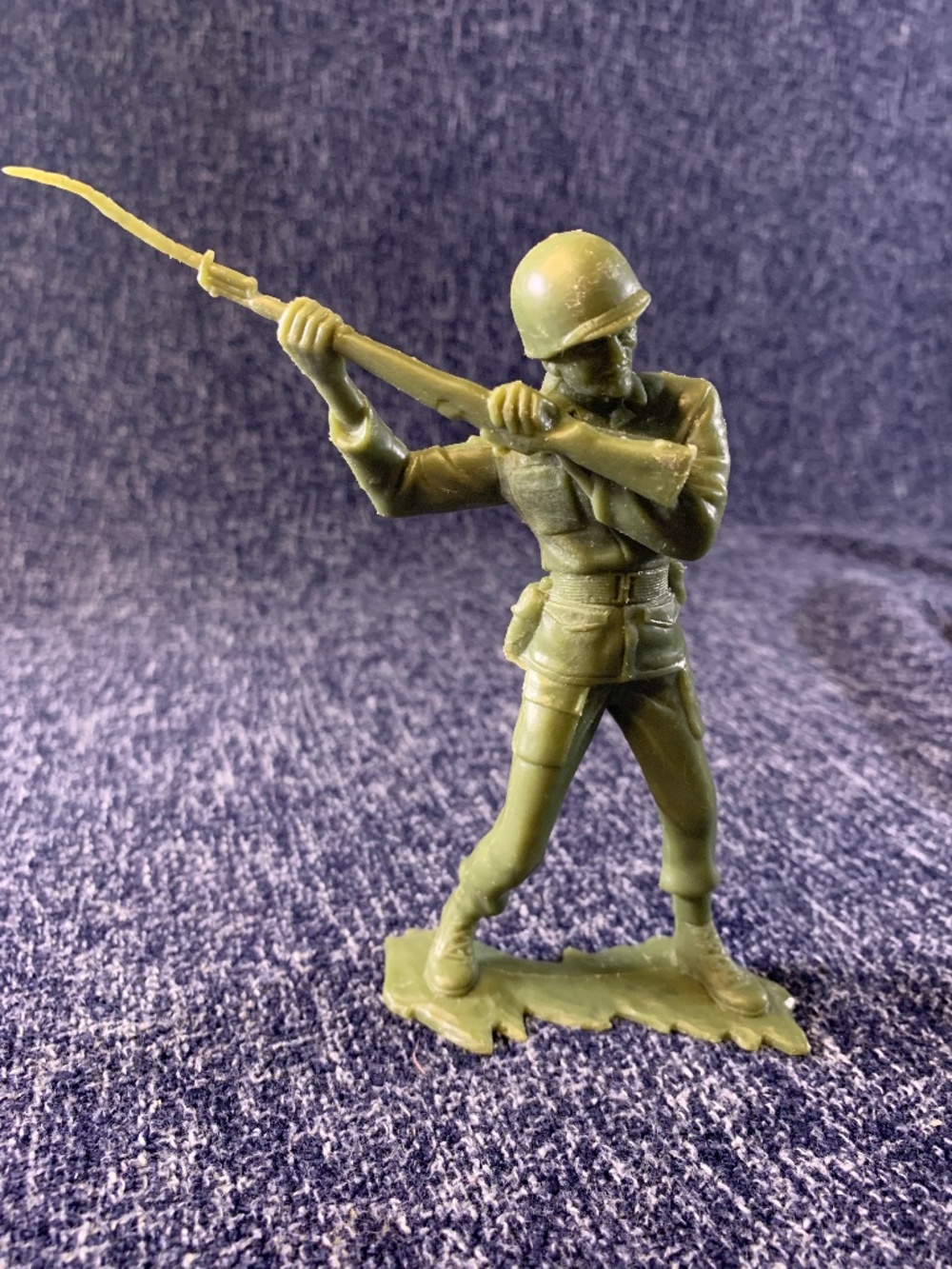 Vintage 1964 Marx US Army Soldier Figure 6" Green Plastic Bayonet Combat